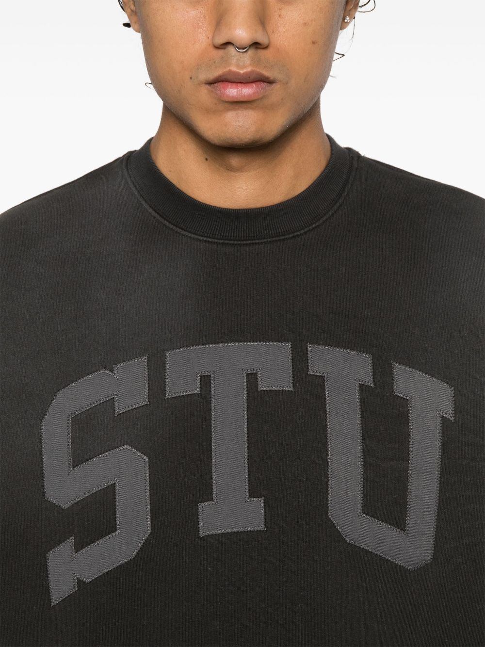 stu applique crew man grey - STÜSSY - d — 2