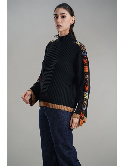  Akep | MGKD03094NERO