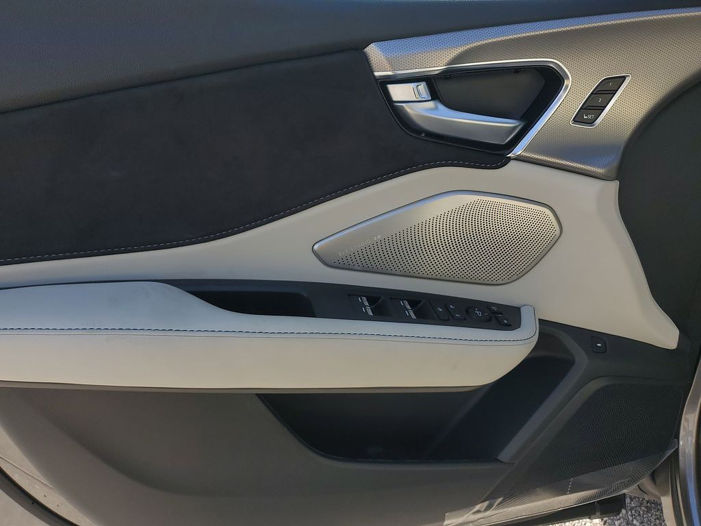 slide-image