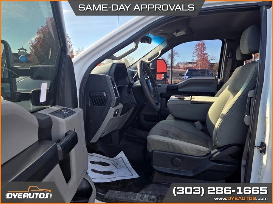 2018 Ford F250 SUPER Located at Dye Enterprises light-box-slides