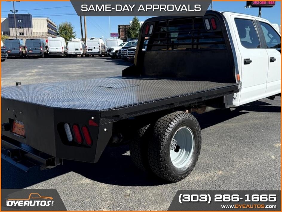 2022 Ford F350 SUPER Located at Dye Enterprises light-box-slides