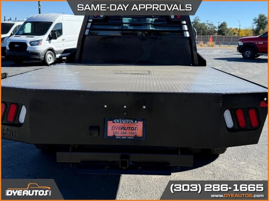 2022 Ford F350 SUPER Located at Dye Enterprises light-box-slides