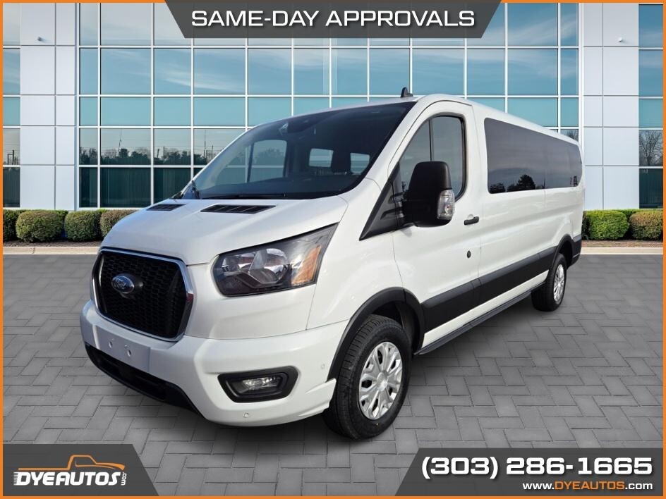 2023 Ford Transit XLT photo 3