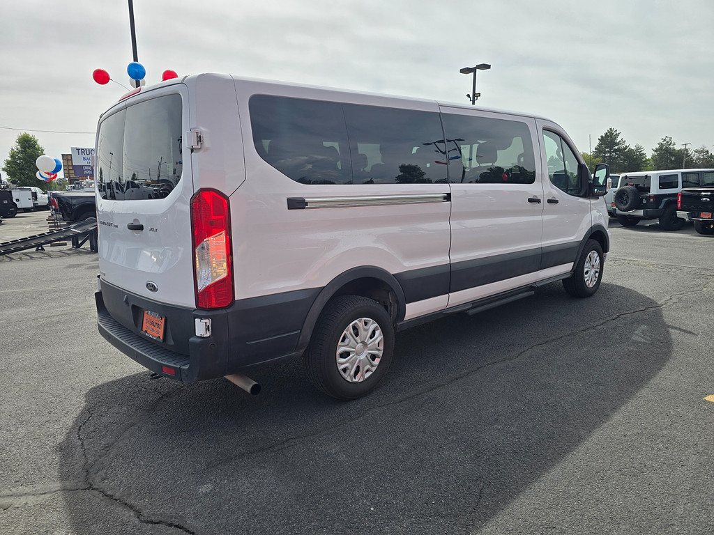 2023 Ford Transit Passenger Van XLT - Photo 7