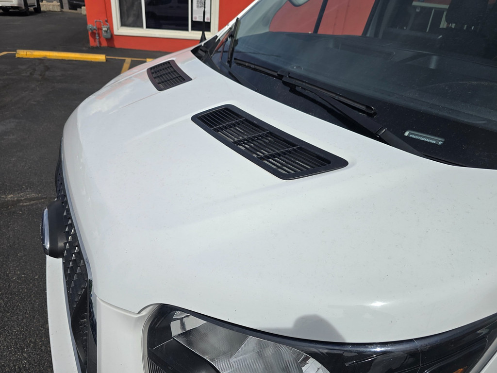2023 Ford Transit Passenger Van XLT - Photo 15