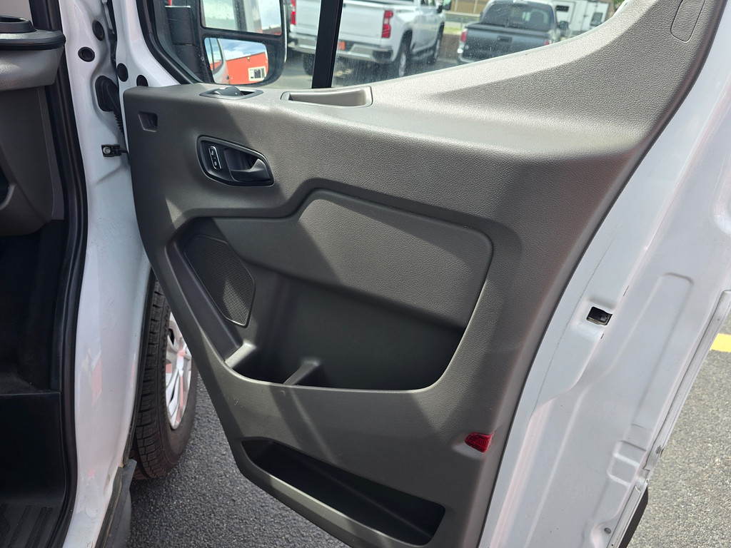 2023 Ford Transit Passenger Van XLT - Photo 19