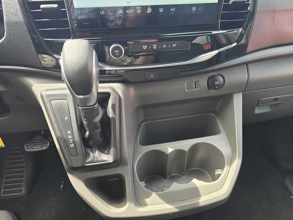 2023 Ford Transit Passenger Van XLT - Photo 28