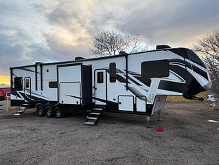 Thumbnail - 2021 DUTCHMAN VOLTAGE