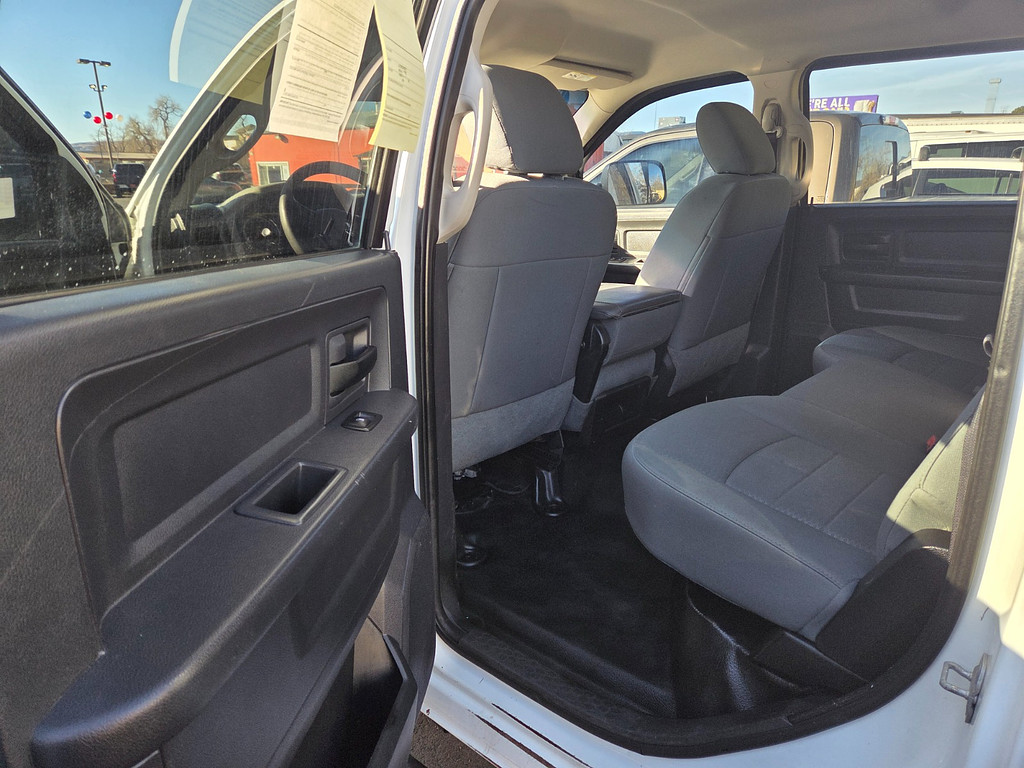 2012 Dodge RAM 4500 Located at Dye Enterprises light-box-slides