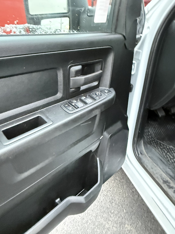 2024 RAM 3500 TRADE Located at Dye Enterprises light-box-slides