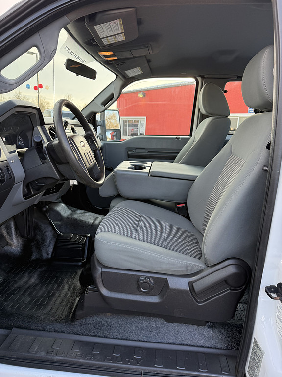 2012 Ford F450 Located at Dye Enterprises light-box-slides