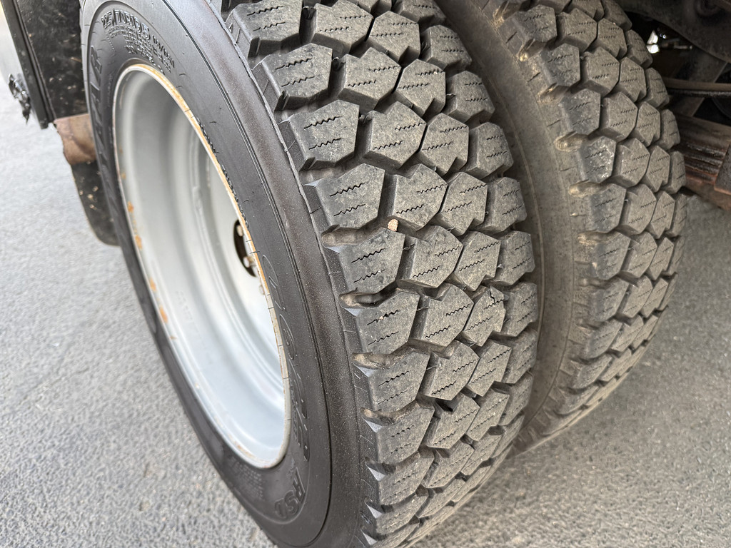 2012 Ford F450 Located at Dye Enterprises light-box-slides