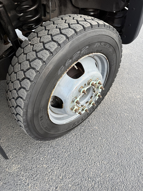 2012 Ford F450 Located at Dye Enterprises light-box-slides