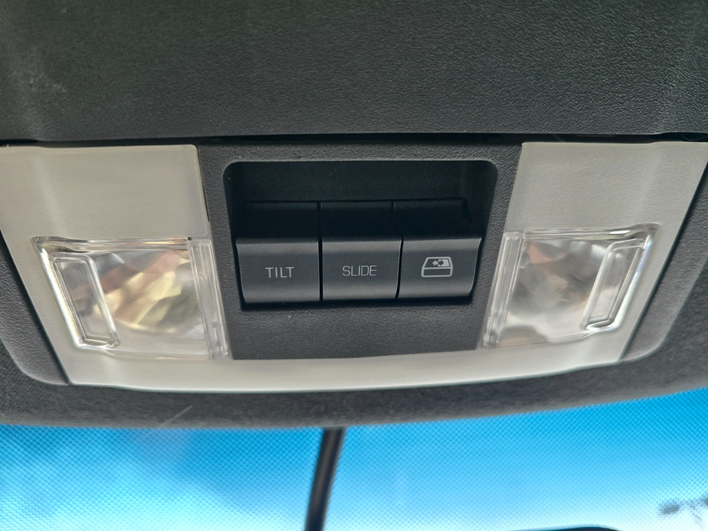 2012 Ford F-350 Super Duty Lariat - Photo 32