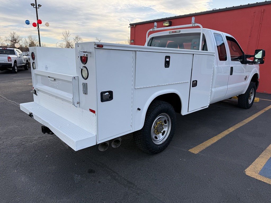 2016 Ford F250 Located at Dye Enterprises light-box-slides