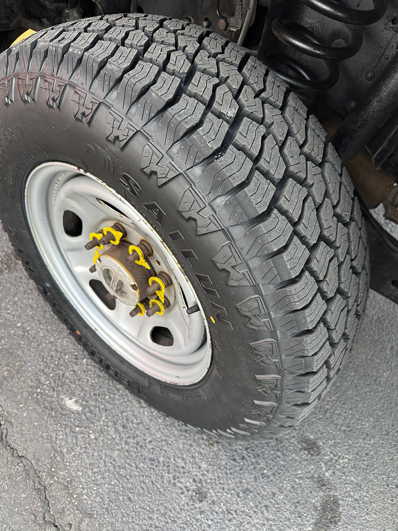 2016 Ford F250 Located at Dye Enterprises light-box-slides