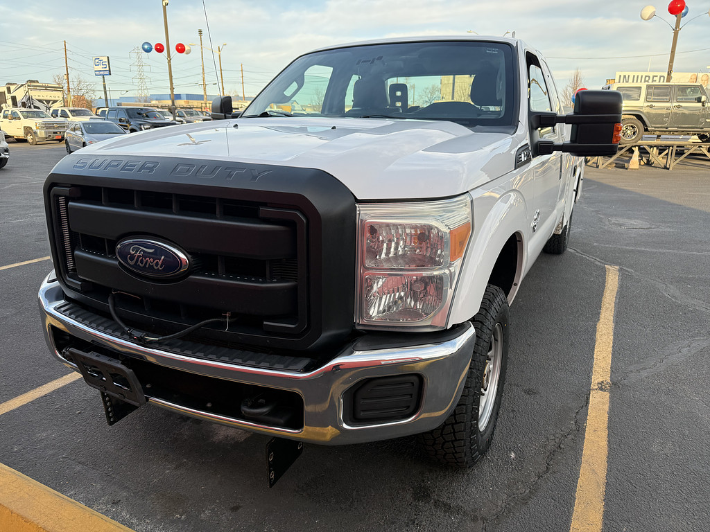 2016 Ford F250 Located at Dye Enterprises light-box-slides