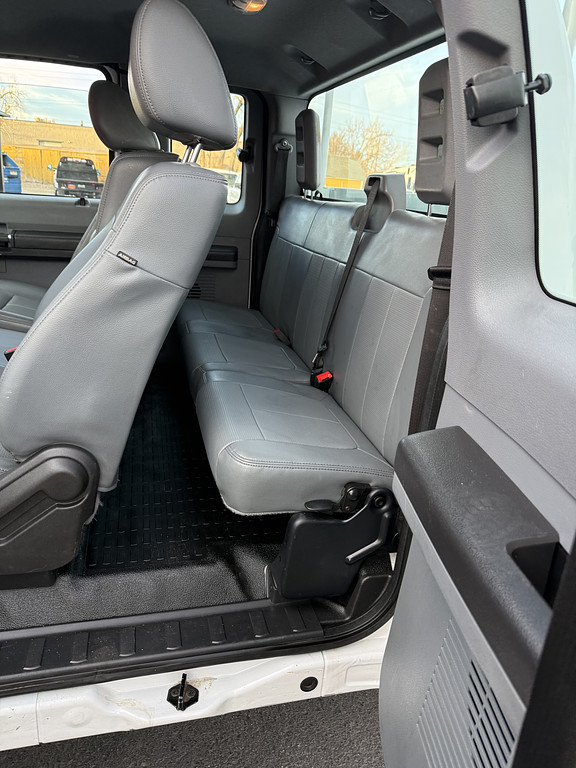 2016 Ford F250 Located at Dye Enterprises light-box-slides