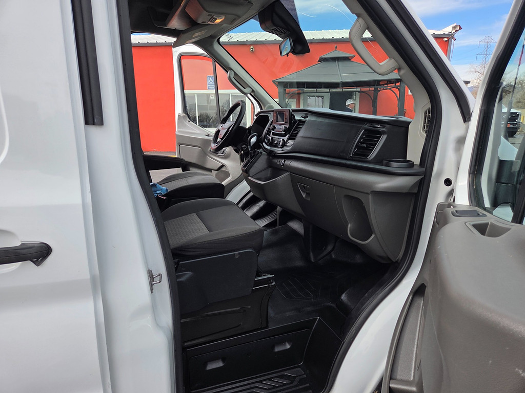 2020 Ford TRANSIT 250 Located at Dye Enterprises light-box-slides