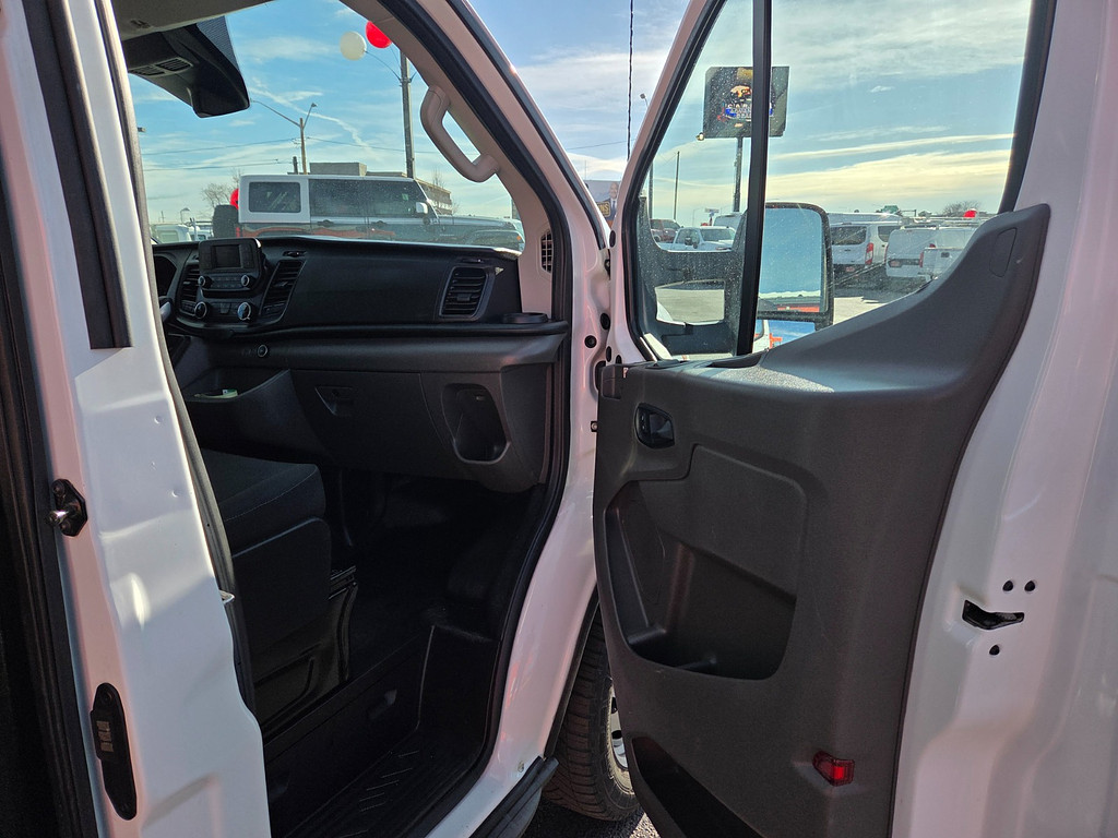2020 Ford TRANSIT 250 Located at Dye Enterprises light-box-slides