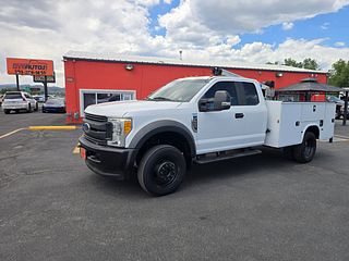 Thumbnail - 2017 Ford F550