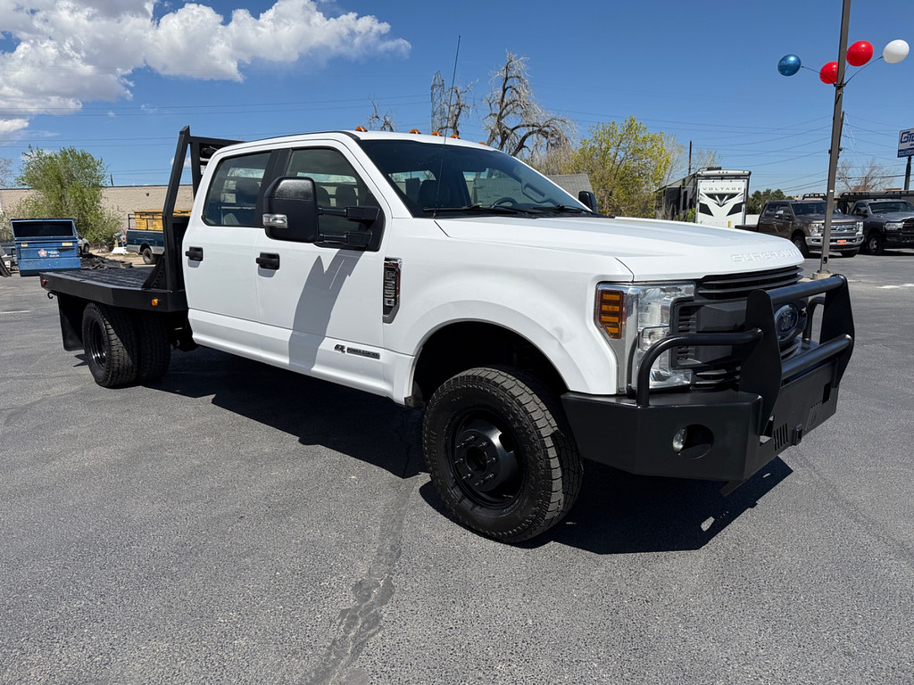 2018 Ford F-350 Super Duty Chassis Cab