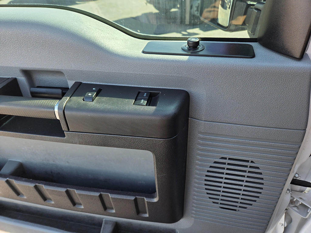2015 Ford F250 Located at Dye Enterprises light-box-slides