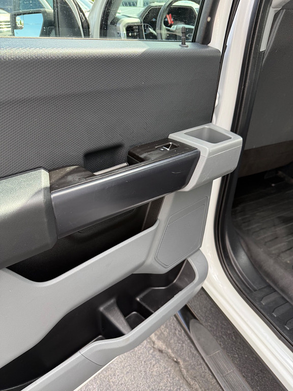 2021 Ford F150 Located at Dye Enterprises light-box-slides