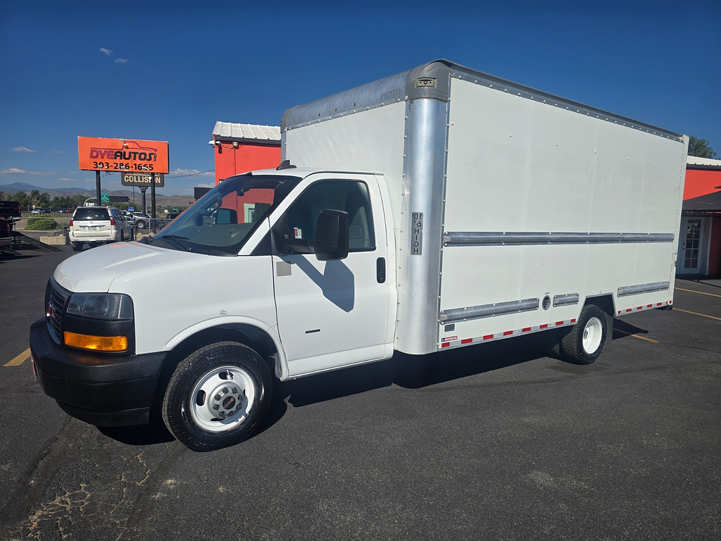 White 2021 GMC Savana Chassis Van Rear-Wheel Drive Automatic