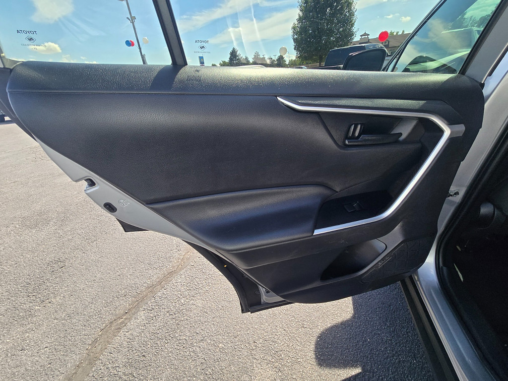 slide-image