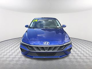 Thumbnail - 2024 Hyundai Elantra