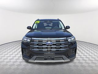 Thumbnail - 2025 Ford Explorer