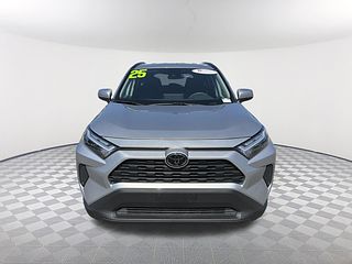 Thumbnail - 2025 Toyota RAV4