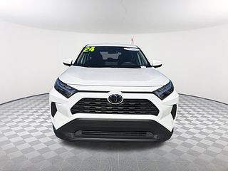 Thumbnail - 2024 Toyota RAV4