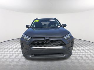 Thumbnail - 2025 Toyota RAV4