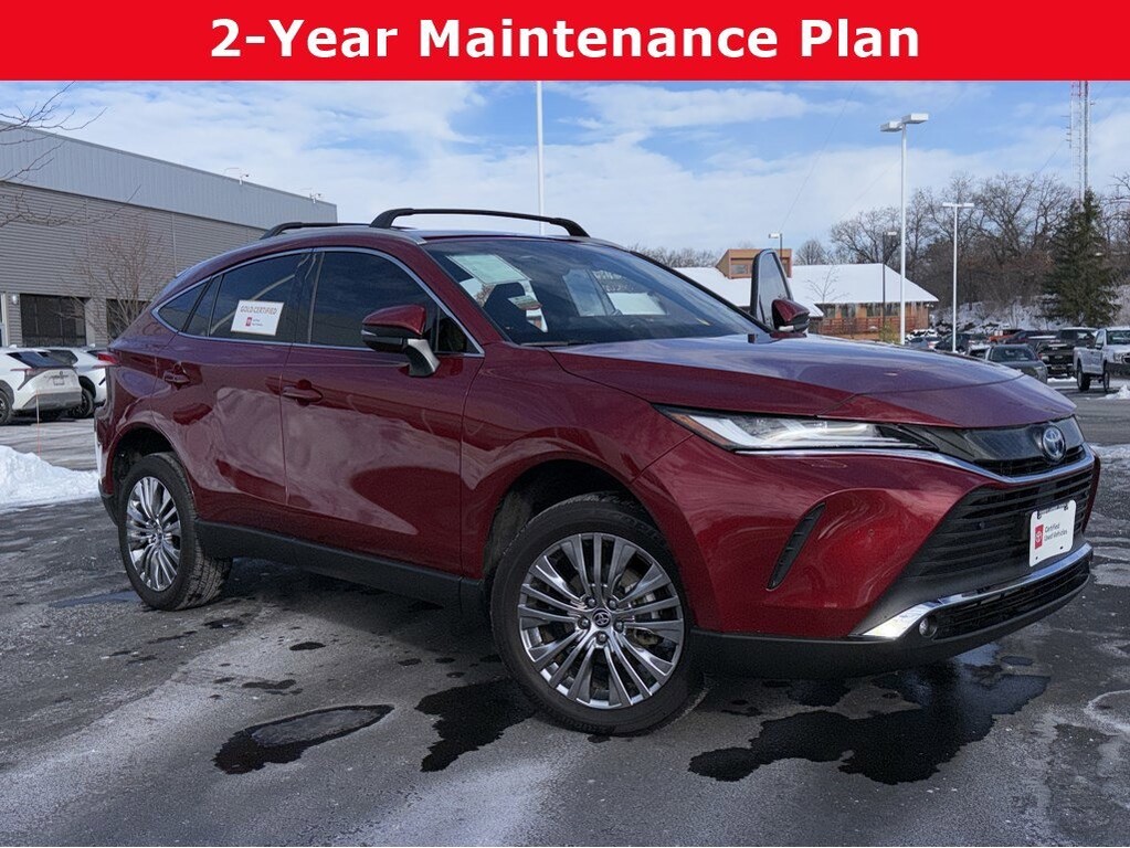 2024 Toyota Venza XLE's photo