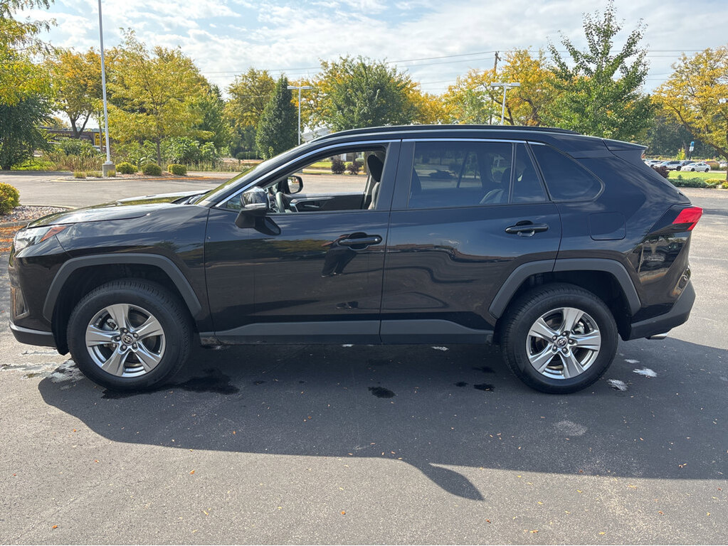 image-12 2025 Toyota RAV4