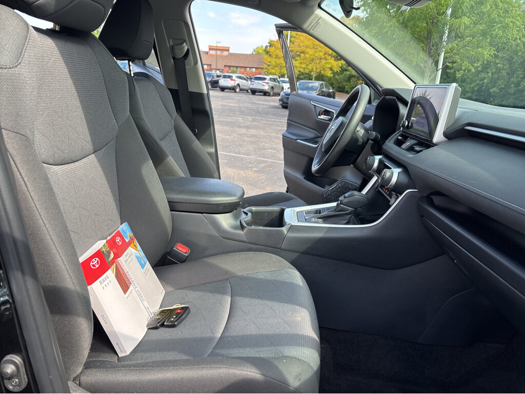 image-25 2025 Toyota RAV4