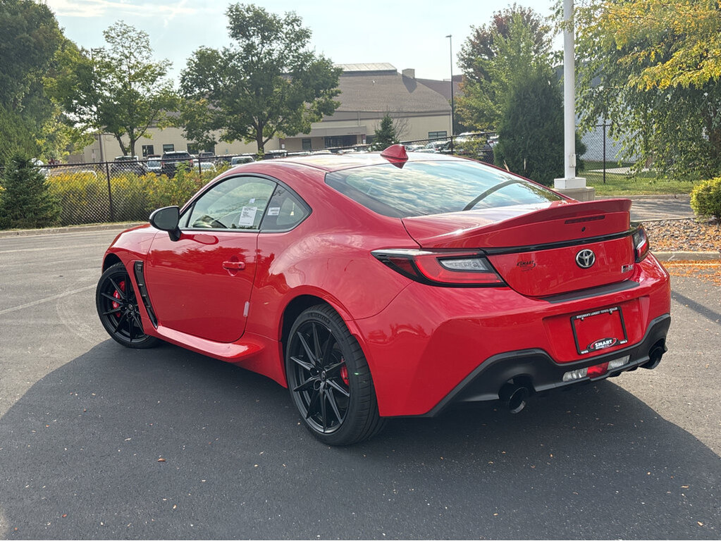 image-11 2025 Toyota GR86