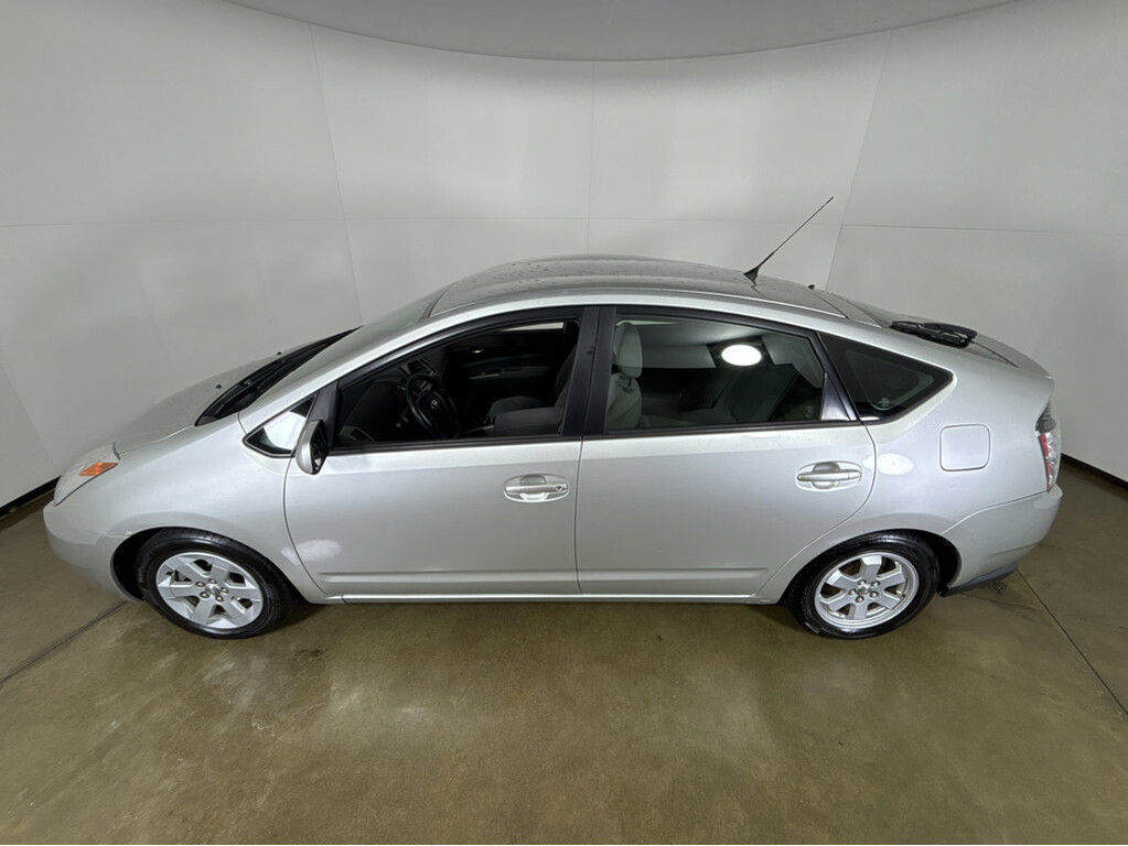 2005 Toyota Prius Located at Smart Motors Toyota slide-image