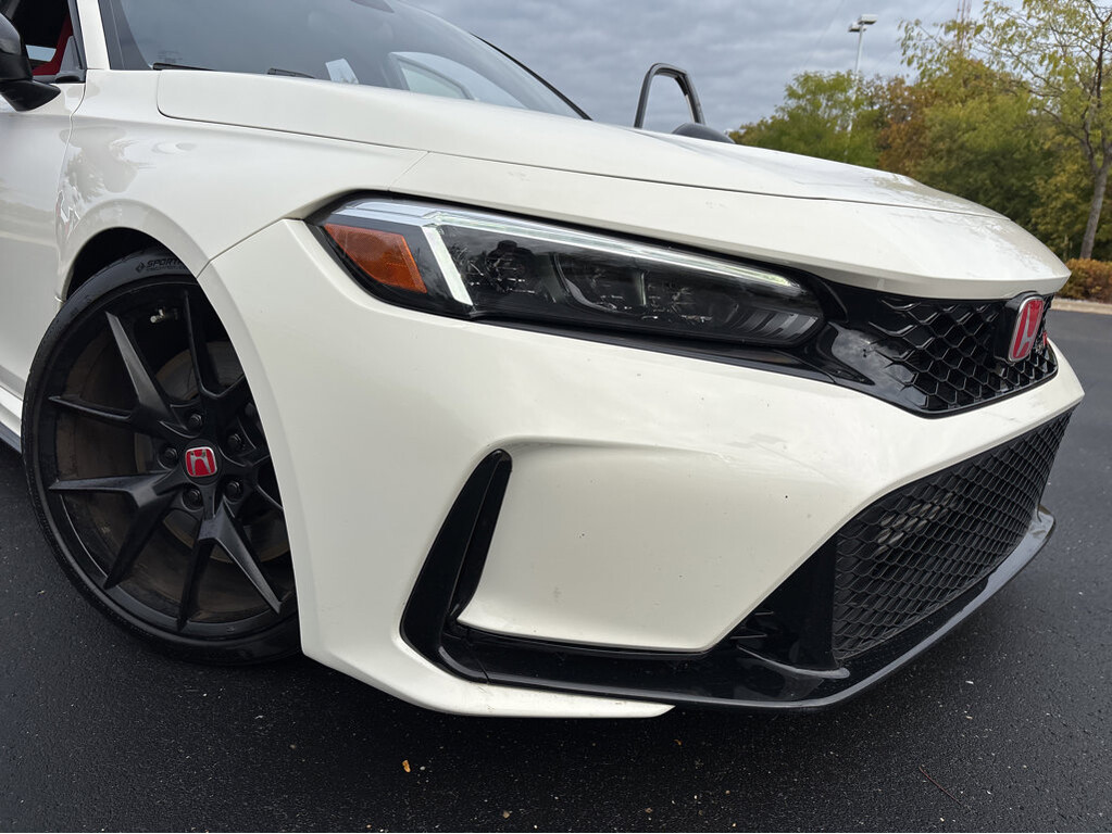 2023 Honda Civic Type R Located at Smart Motors Toyota slide-image