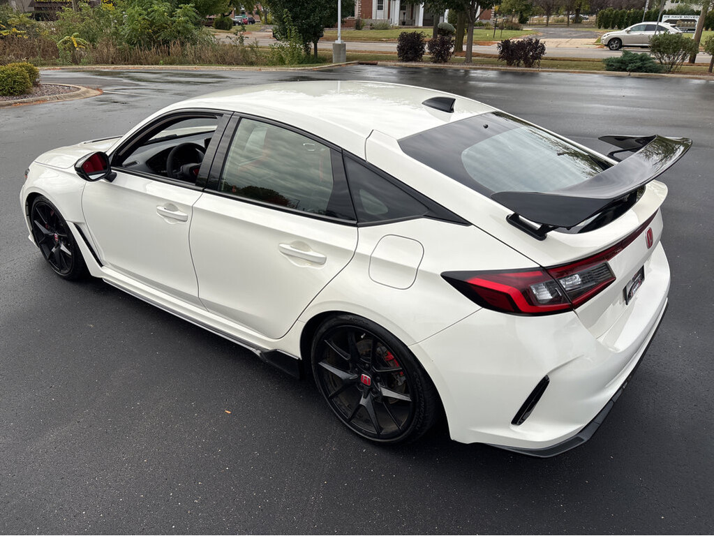 2023 Honda Civic Type R Located at Smart Motors Toyota slide-image