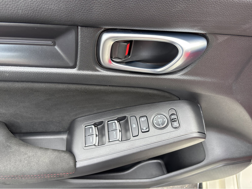 2023 Honda Civic Type R Located at Smart Motors Toyota slide-image