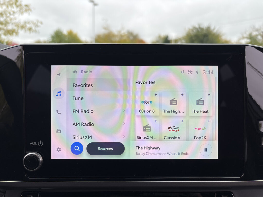 image-5 2026 Toyota Camry Hybrid