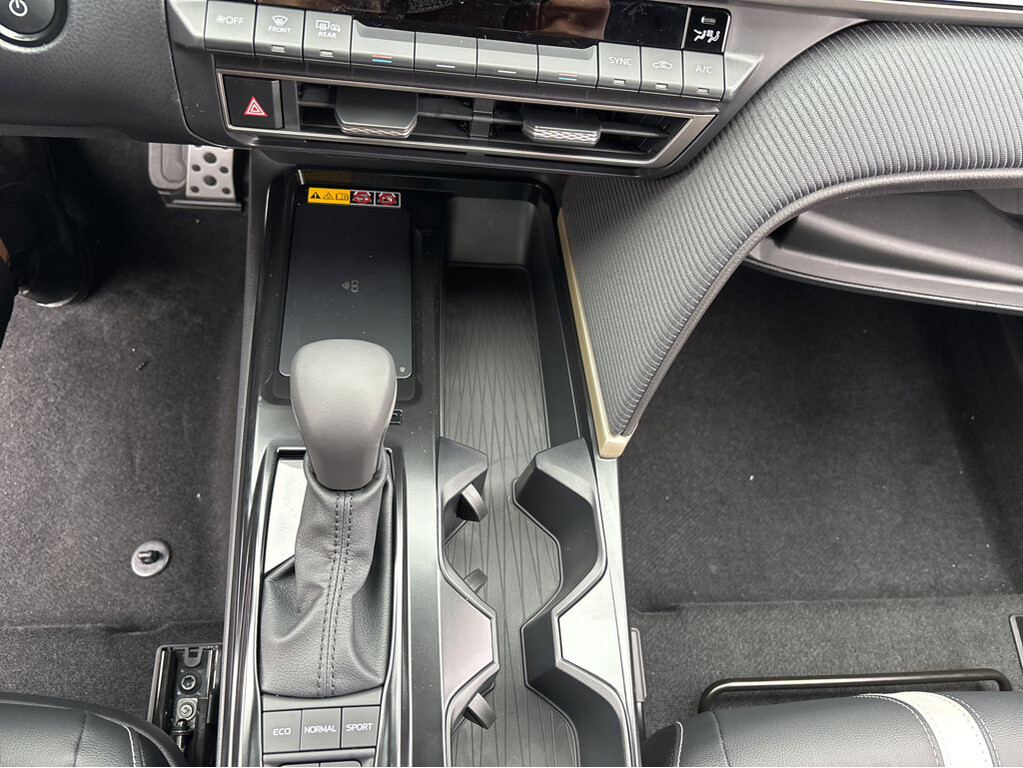 image-33 2026 Toyota Camry Hybrid