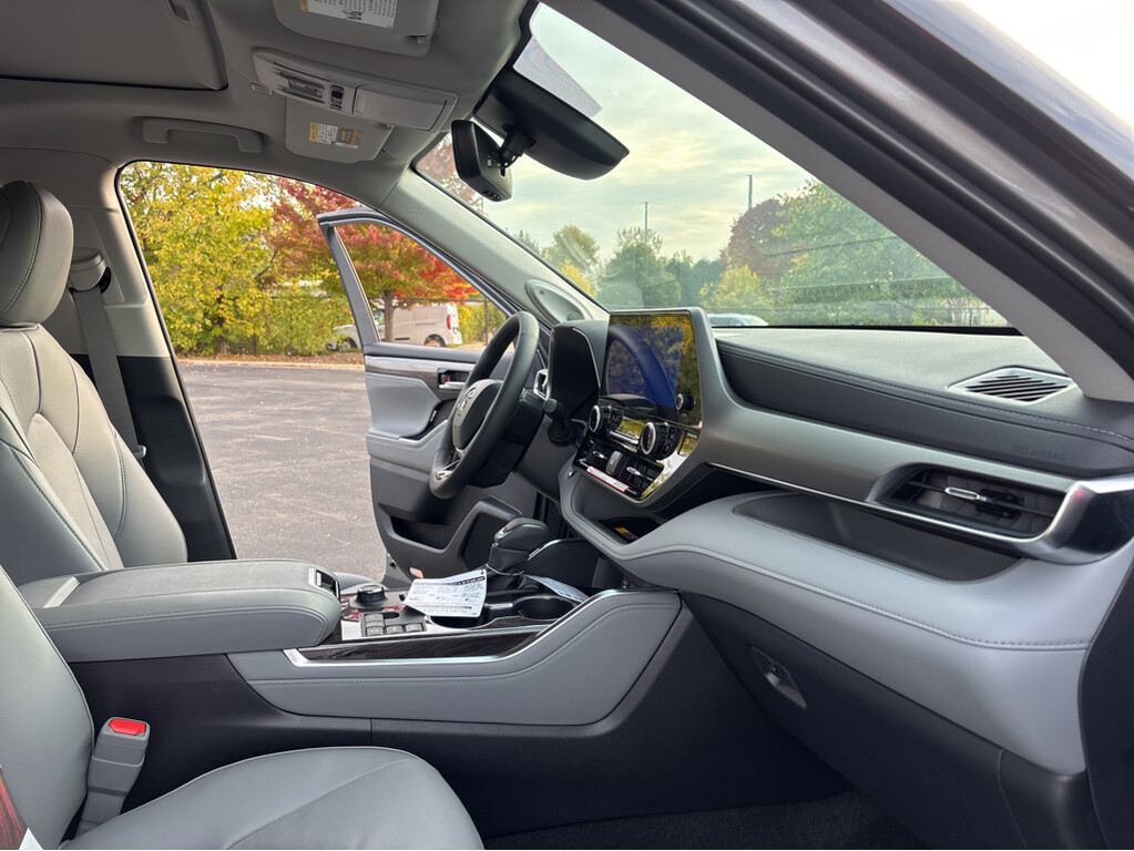 2026 Toyota Highlander Located at Smart Motors Toyota light-box-slides