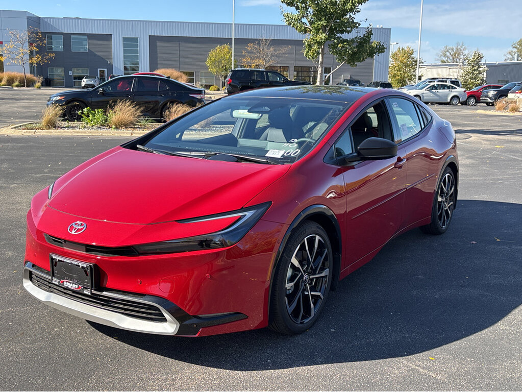 image-9 2026 Toyota Prius Plug-In Hybrid