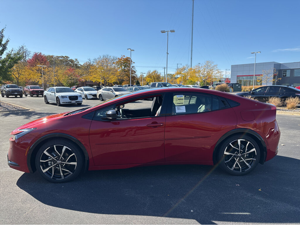 image-10 2026 Toyota Prius Plug-In Hybrid