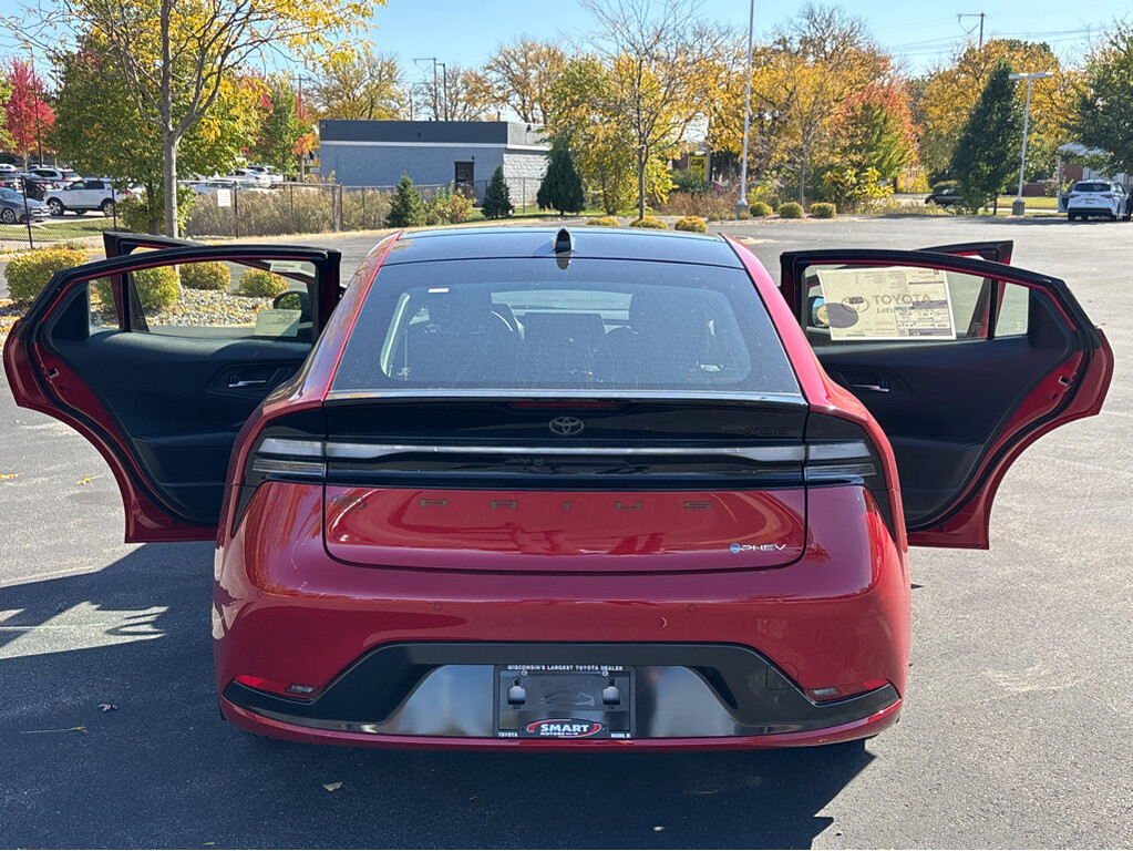 image-12 2026 Toyota Prius Plug-In Hybrid