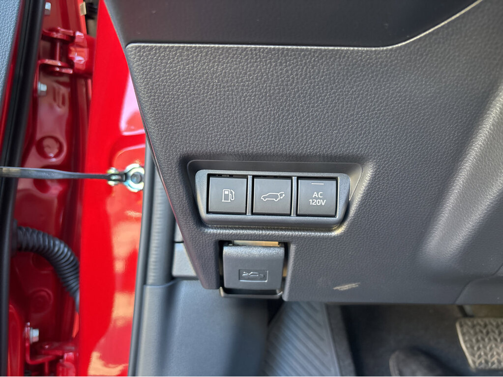 image-33 2026 Toyota Prius Plug-In Hybrid